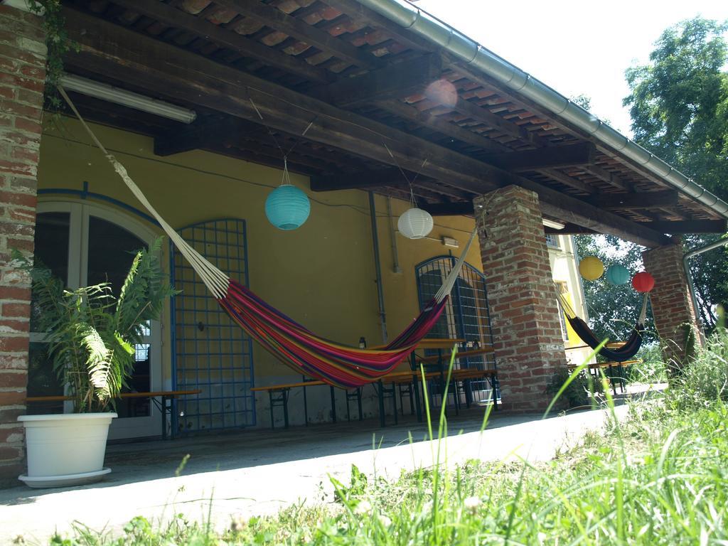 Ostello Del Po Saluces Extérieur photo